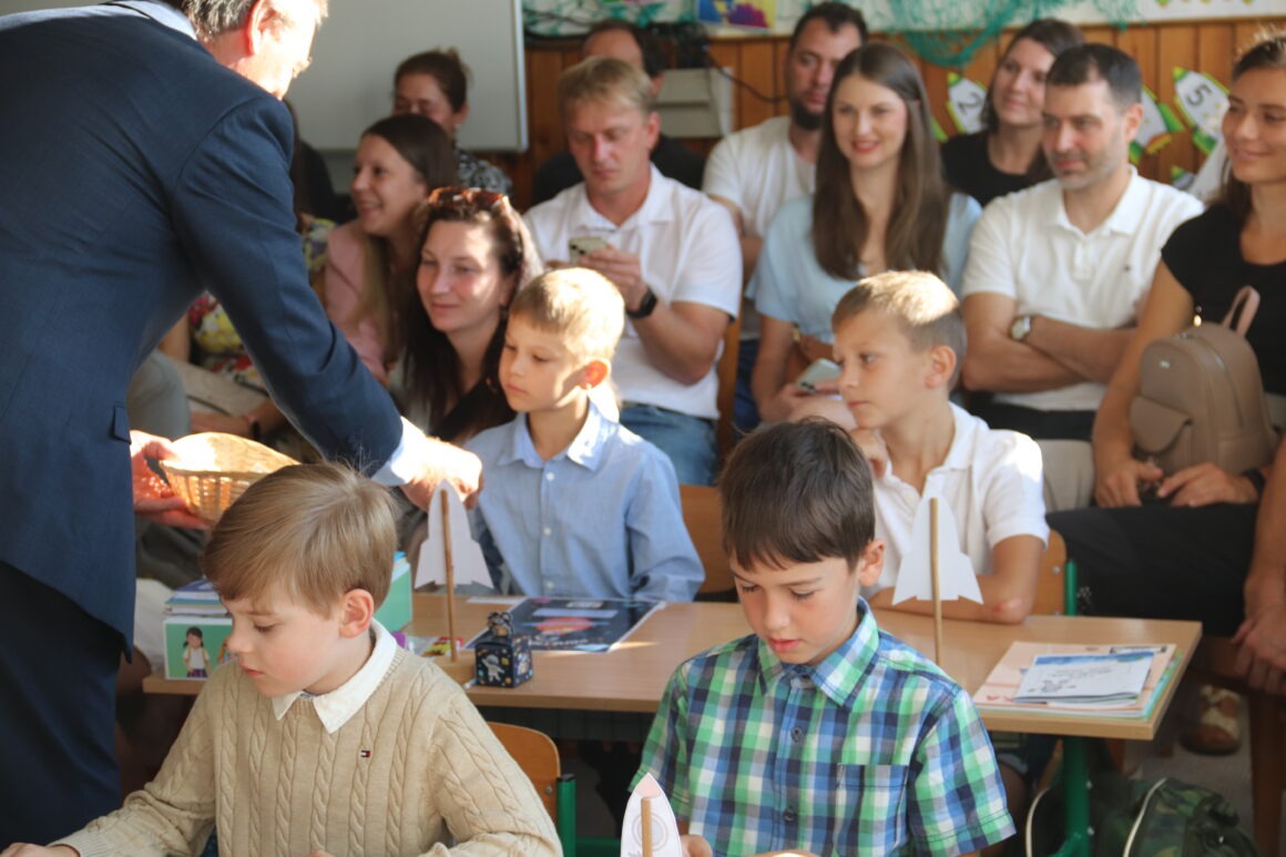 SLAVNOSTNÍ ZAHÁJENÍ ŠKOLNÍHO ROKU